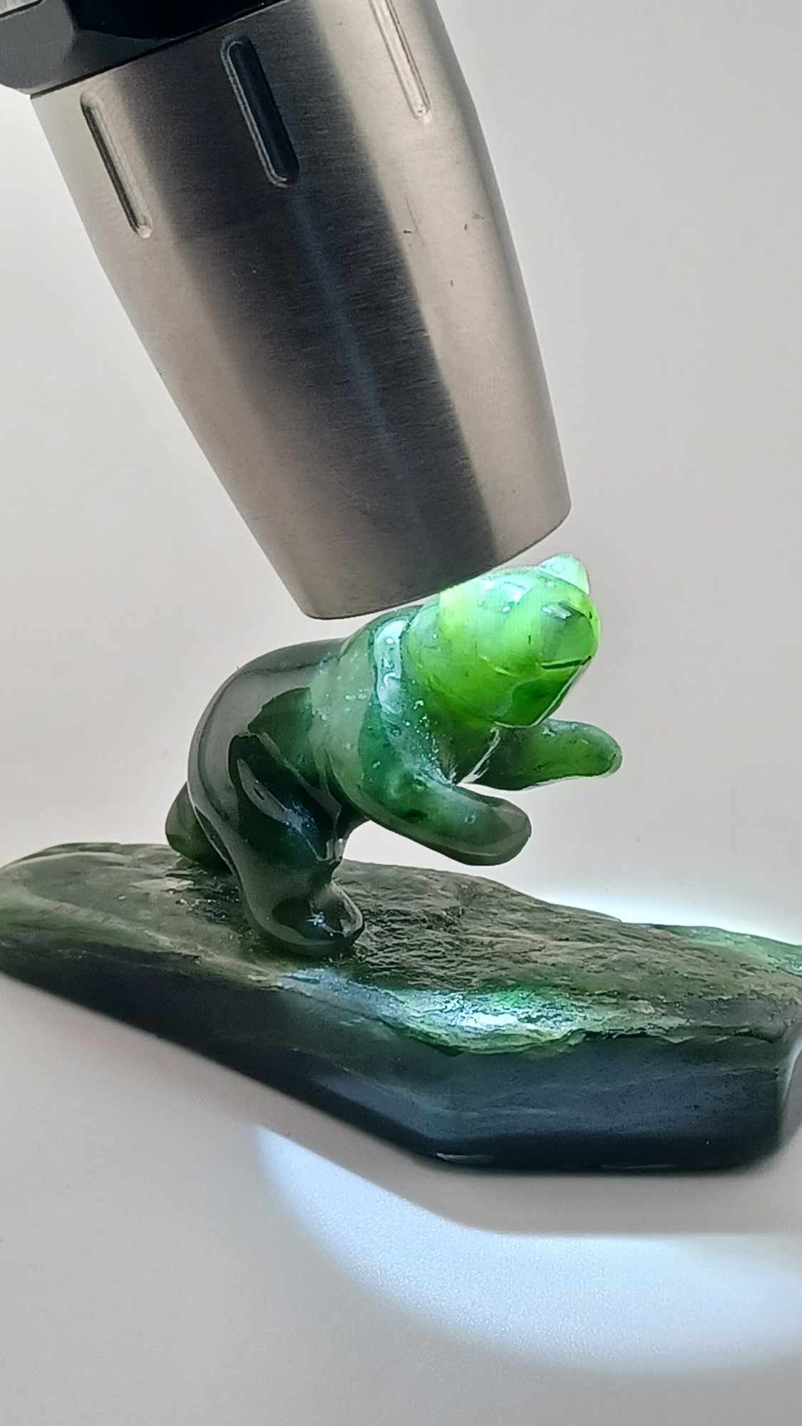 Grade-A Nephrite Jade Bear Sculpture with Jade Stand - 57g