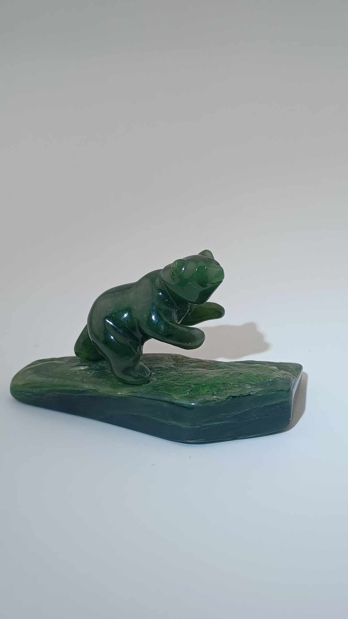 Grade-A Nephrite Jade Bear Sculpture with Jade Stand - 57g