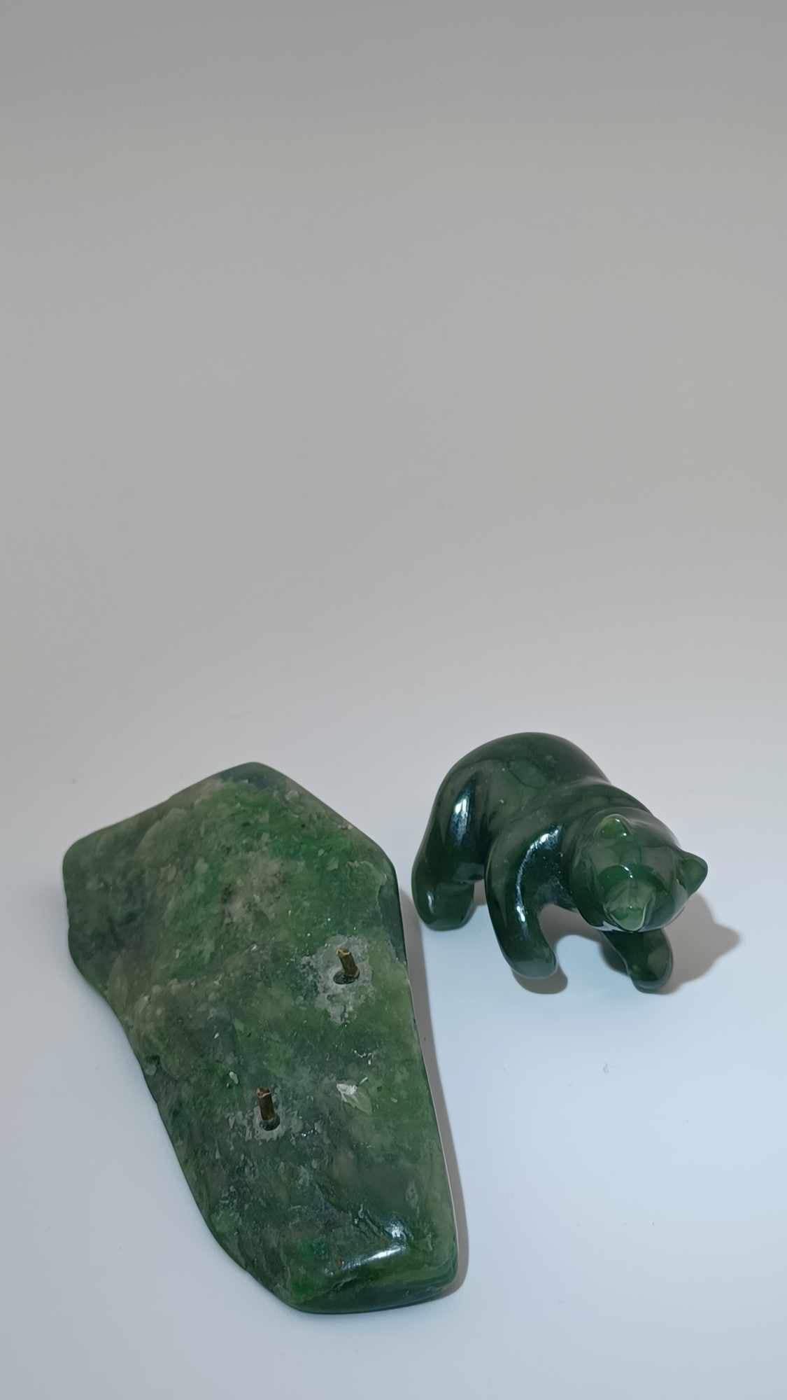 Grade-A Nephrite Jade Bear Sculpture with Jade Stand - 57g