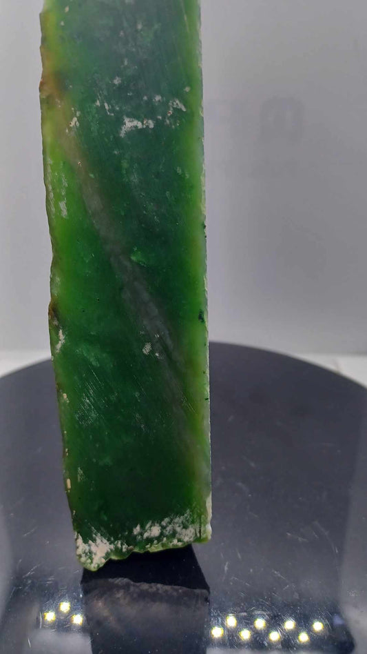 Polar Nephrite Jade - 187g - Grade A - High Translucency